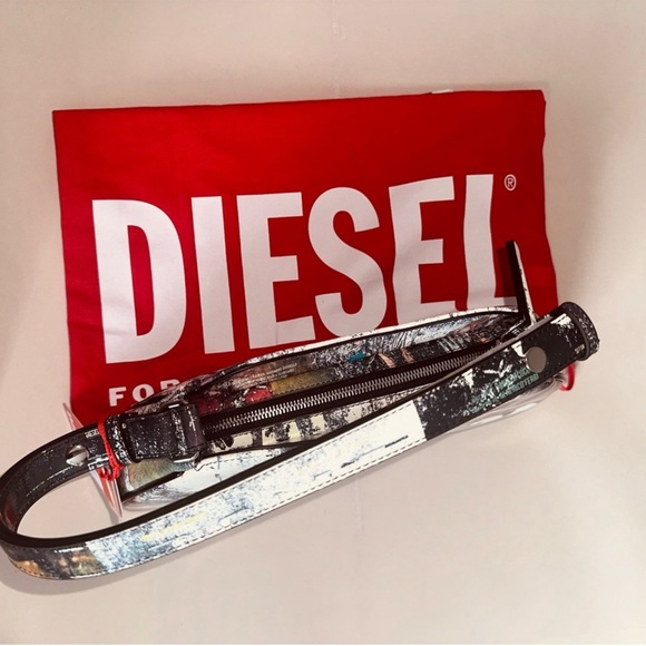 DIESEL Play Shoulder Bag - Picture 4 of 5